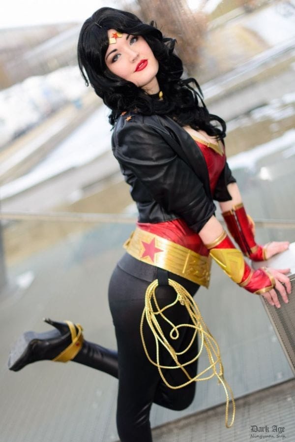 50 Sexy Wonder Woman Cosplay And Costume Ideas