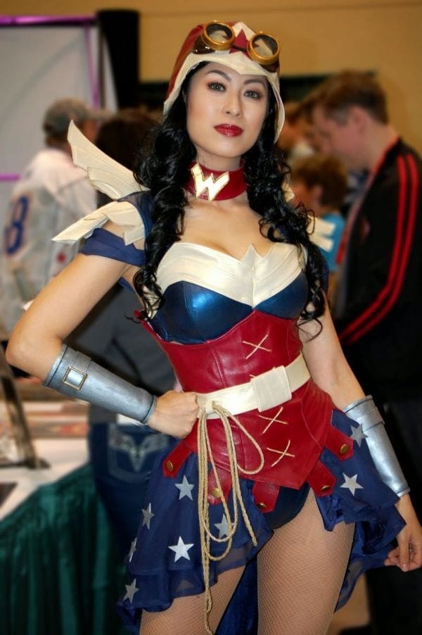 50 Sexy Wonder Woman Cosplay And Costume Ideas