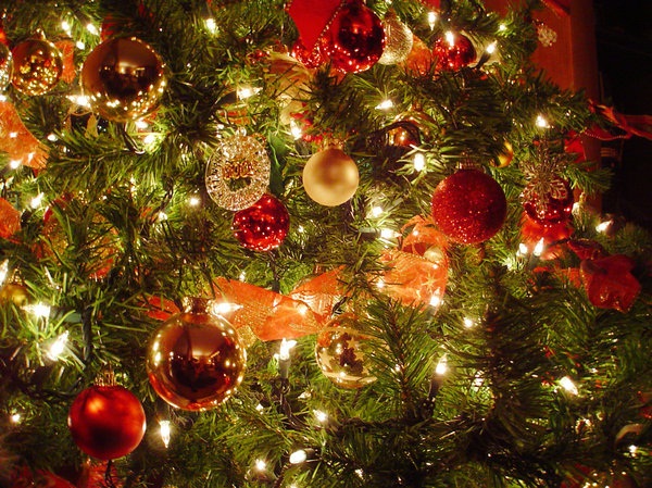 Easy Christmas tree decorating ideas1