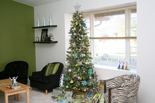 Easy Christmas tree decorating ideas27