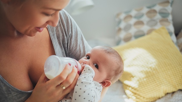 9 Breastfeeding Hacks That Every New Mommy Should Try
